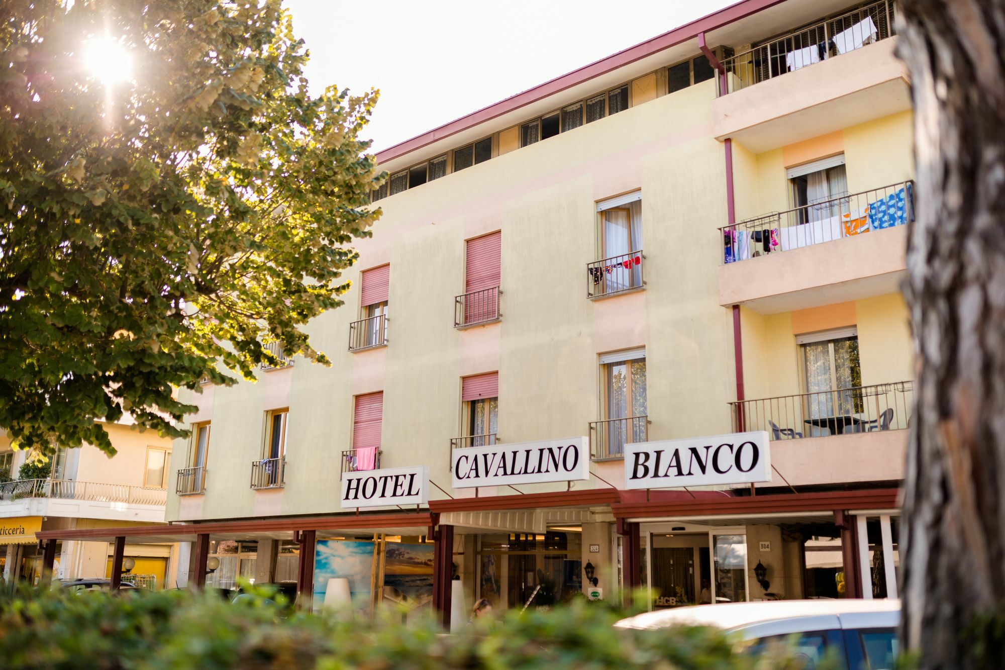 Hotel Cavallino Bianco Bagian luar foto